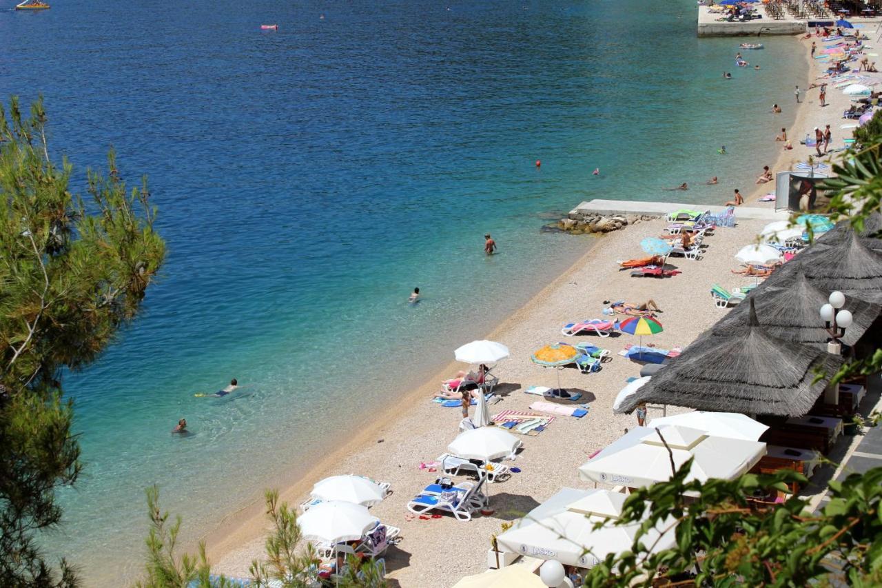 Apartments By The Sea Podgora, Makarska - 18918 Exterior photo