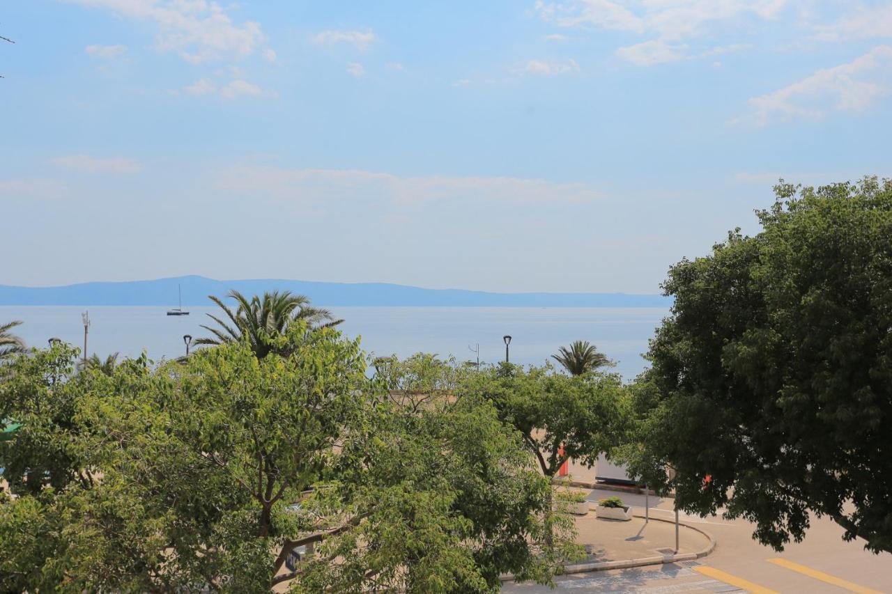 Apartments By The Sea Podgora, Makarska - 18918 Exterior photo