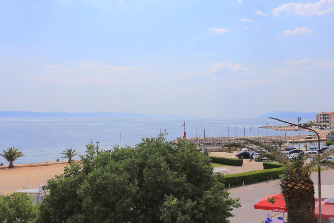 Apartments By The Sea Podgora, Makarska - 18918 Exterior photo